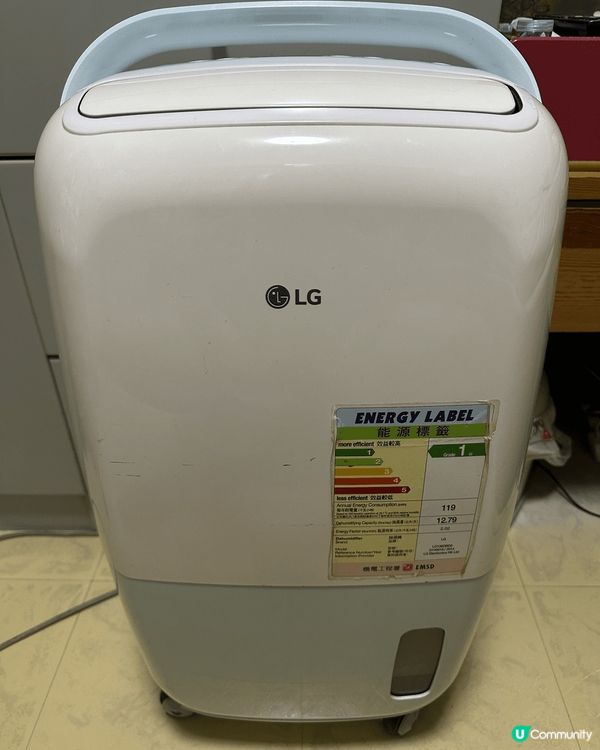 1）咖啡機輕便，方便攜帶。