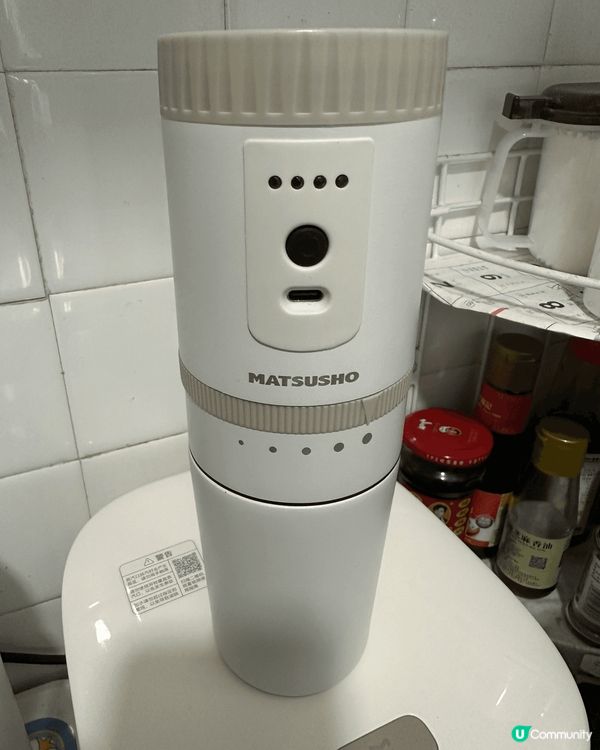 1）咖啡機輕便，方便攜帶。