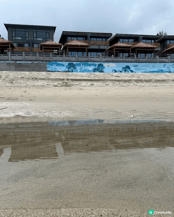 大鵬灣水清沙幼，小屋對海灘，休閒休息