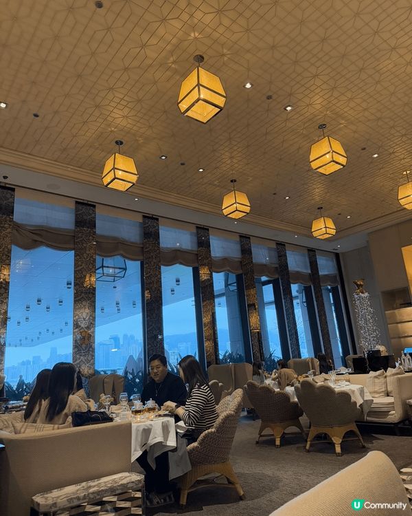 Rosewood 的 Butterfly room 環境好靚...