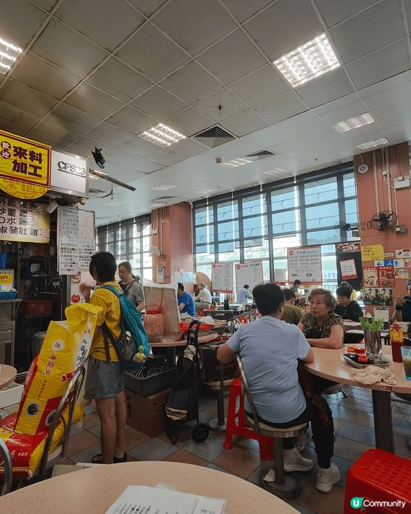 大埔街市熟食中心新樂園，$60即叫即蒸蒸魚，配白飯冷熱飲品。...