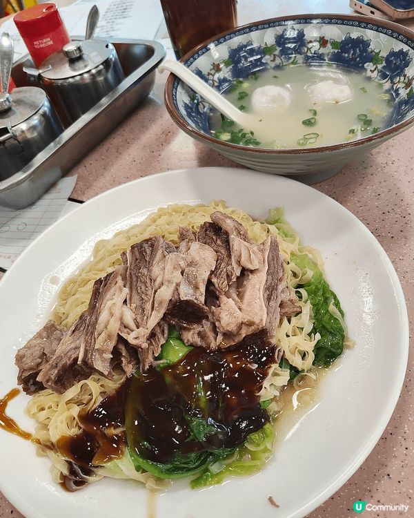 大埔街市熟食中心新樂園，$60即叫即蒸蒸魚，配白飯冷熱飲品。...