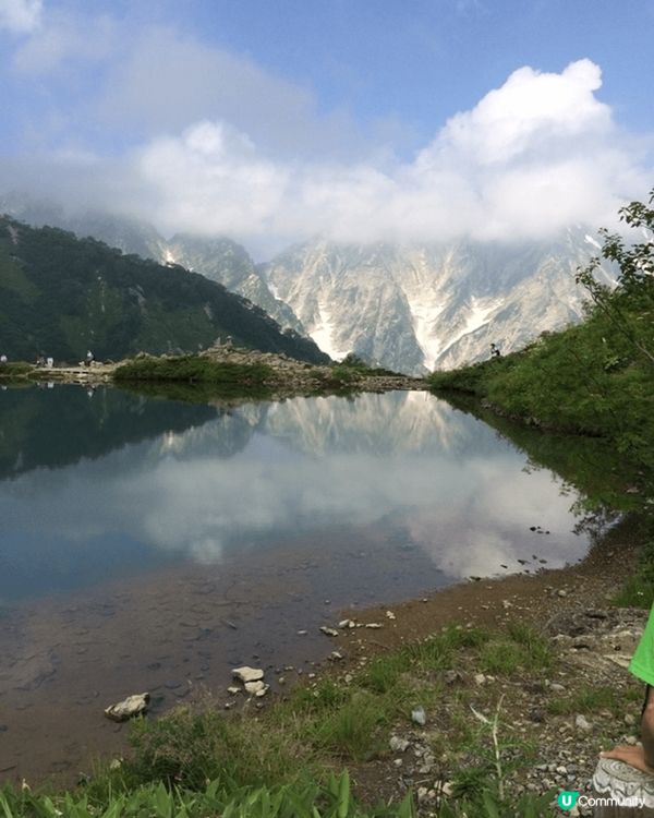 長野縣八方池四季分明，冬天是滑雪勝地，秋天則滿山紅葉，在初夏...