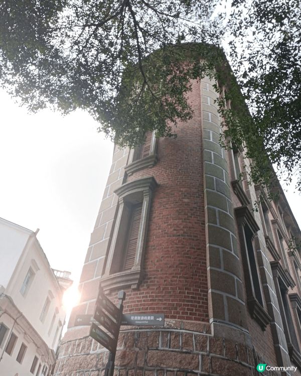 這裡是離廈門市僅二十分鐘船程的島嶼ー鼓浪嶼，到處都是一些充滿...