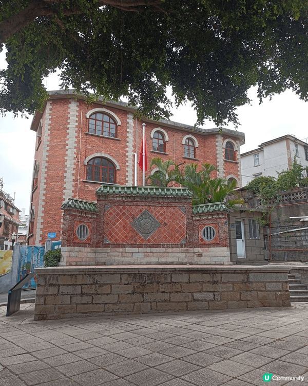 這裡是離廈門市僅二十分鐘船程的島嶼ー鼓浪嶼，到處都是一些充滿...