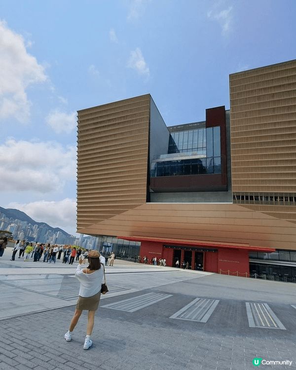 假期去西九嘅香港故宮文化博物館參觀，原本諗住睇兩個鐘度，點知...