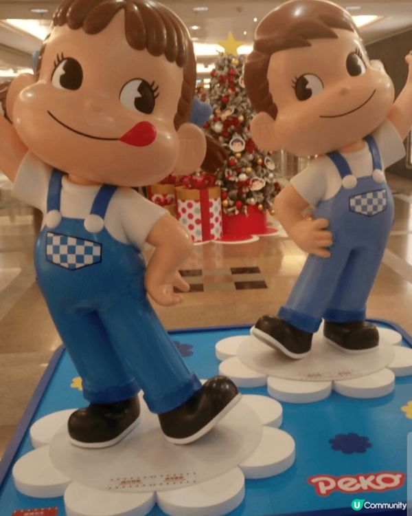 於2024年12月係尖沙咀海港城內有牛奶妹和牛奶仔好靓靓又可...