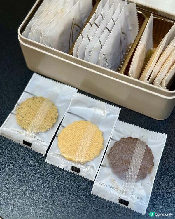 超靚嘅純白色店舖