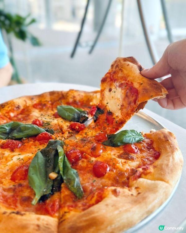 餐廳望住海旁，lunch set抵食