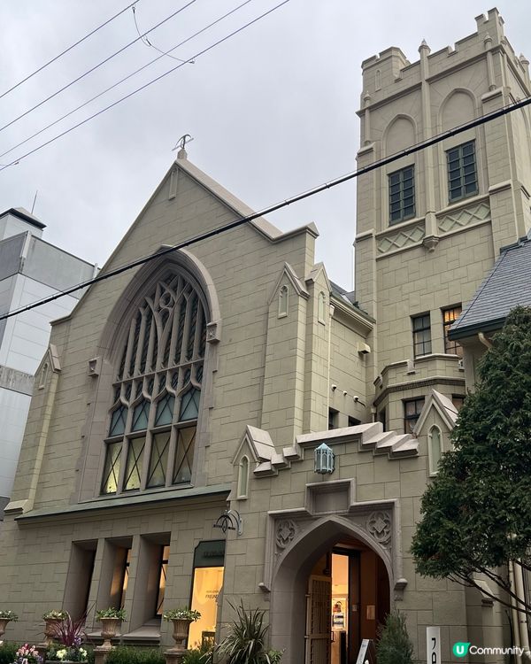 Tabelog 3.73 百年教堂改建而成人氣打卡Cafe