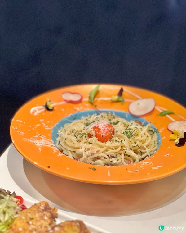 《旺角樓上氣氛滿滿西餐廳😋》