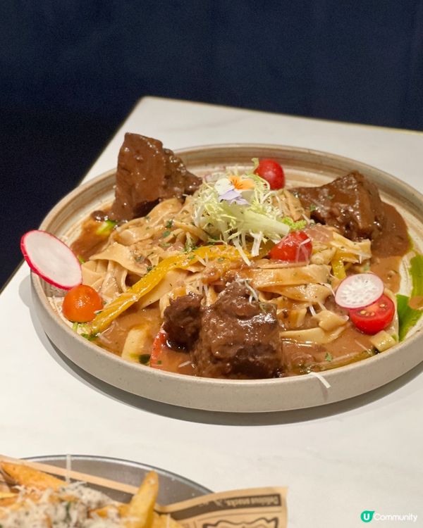 《旺角樓上氣氛滿滿西餐廳😋》