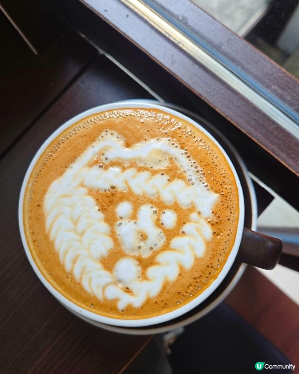 鰂魚涌文青咖啡館☕  阿啡  簡約木系，黑膠音樂，舒服到爆！