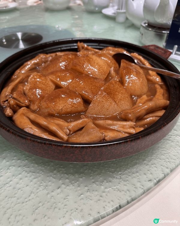 去食飯，難得有蝦子柚皮，當然要叫黎食拉，因為好少有酒樓肯做這...