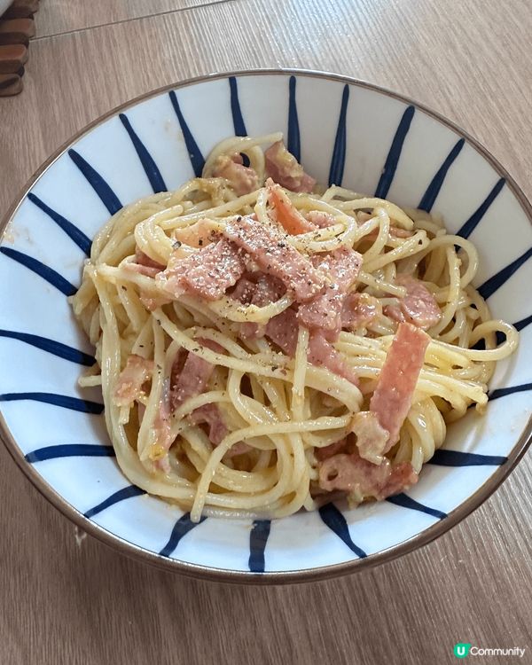 因為女兒很喜歡食卡邦尼意粉，奈何出面又貴又少份量，所以為滿足...