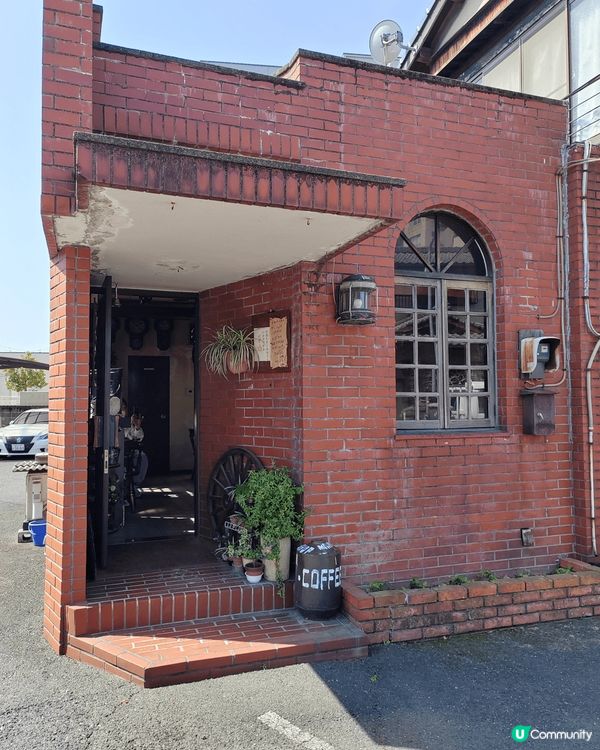 四國旅遊期間，無意中在酒店附近找到這間café，由一對老夫婦...