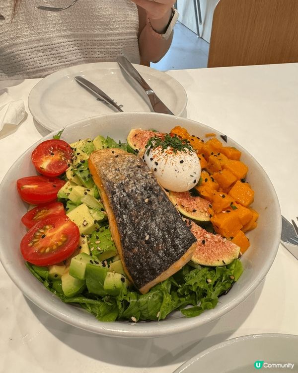 NOC Cafe 位於荃灣廣場地下，雖然間餐廳唔算大，但係入...