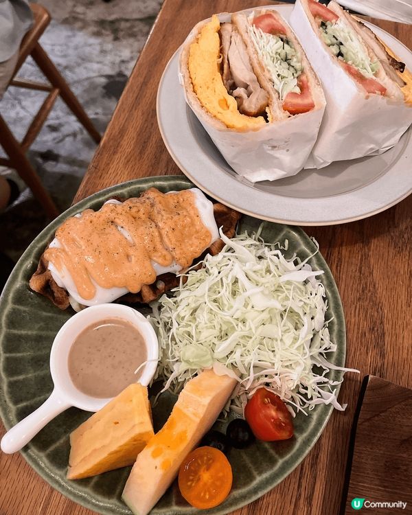 雞扒吐司與明太子croffle,組成一頓美味的午餐