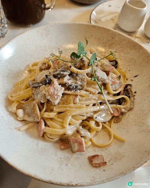 位於黃埔既Flames，午餐時段，每份Set lunch都係...