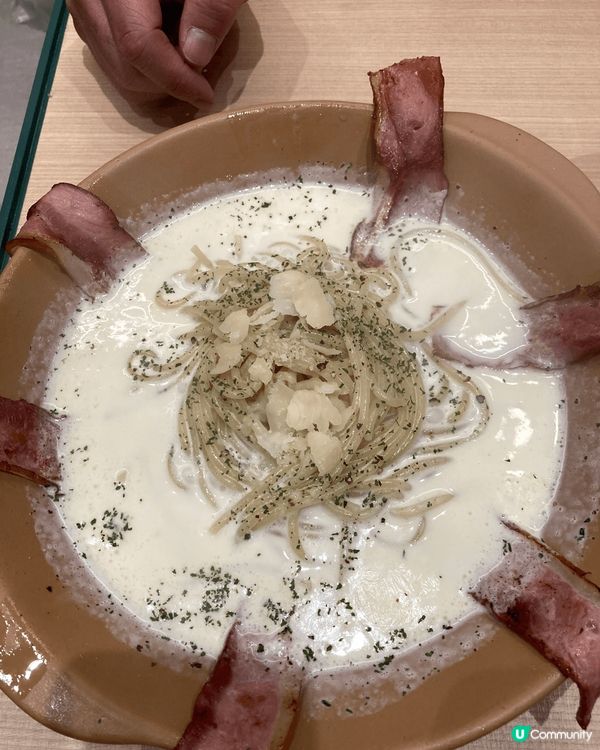 去咗日本食特別好味嘅西式意粉同薄餅，係奶油味max，明太子芝...