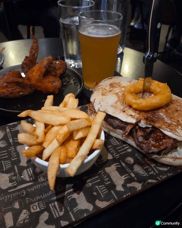 食西餐，飲返杯啤酒，正！