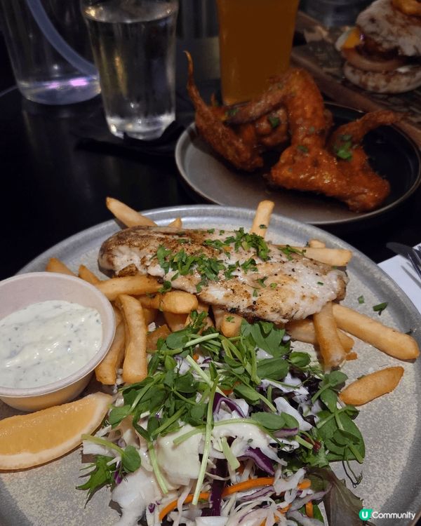 食西餐，飲返杯啤酒，正！