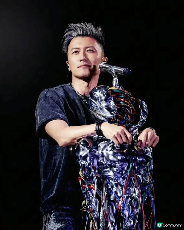 謝霆鋒於 2025年 4月24日至 27日於香港啟德體育園舉...