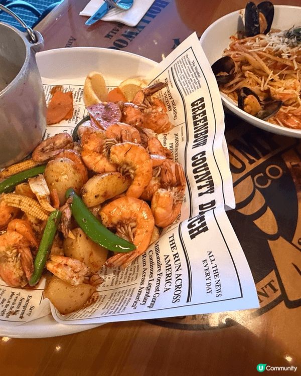 呢間餐廳係喺位於山頂嘅阿甘蝦，係一個美式餐廳嚟嘅，每次行完山...