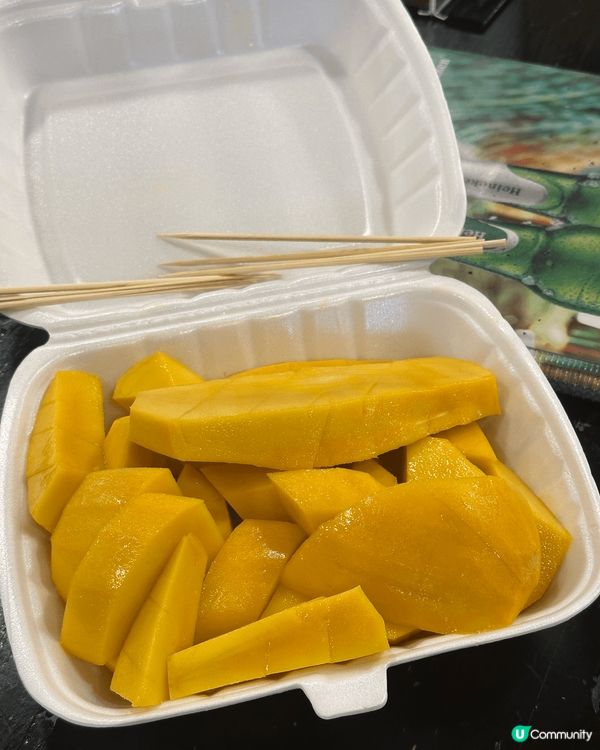 喺峴港有間好出名嘅水果檔，叫做Rocket Fruits。呢...