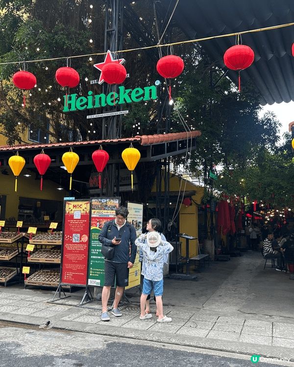 喺峴港有間好出名嘅水果檔，叫做Rocket Fruits。呢...