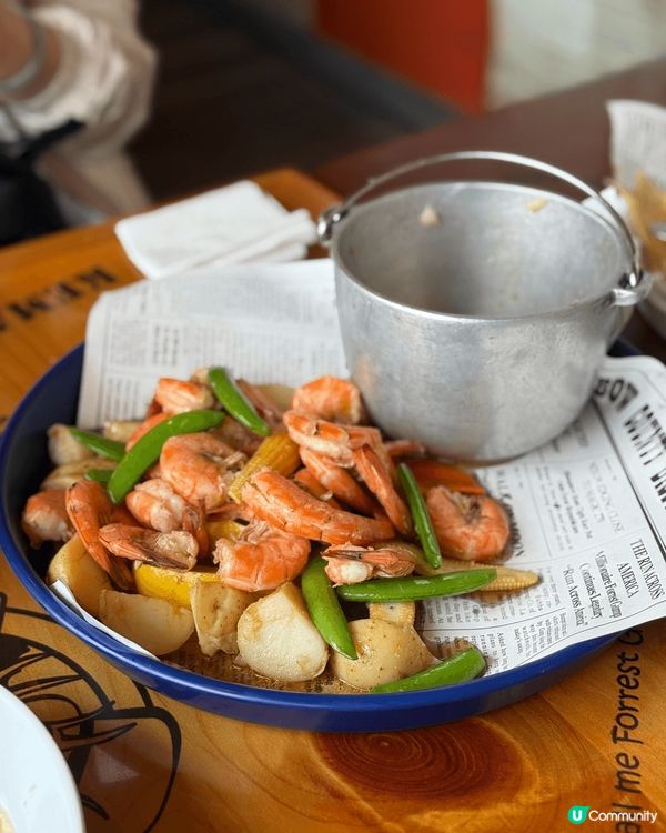 今日竟然去咗山頂嗰度行，已經好耐冇去啦，但係好開心今日有機會...