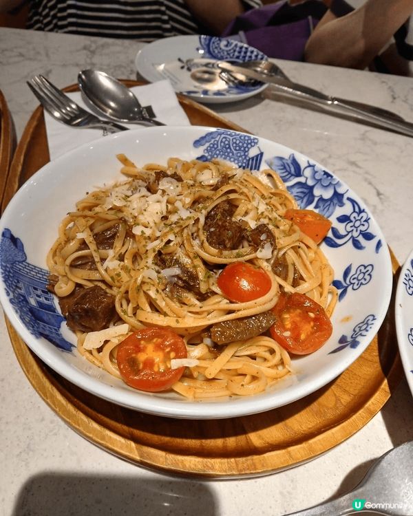 西九M+高級精緻中菜館。那裡的美景、美食和美妙的音響十分吸引...