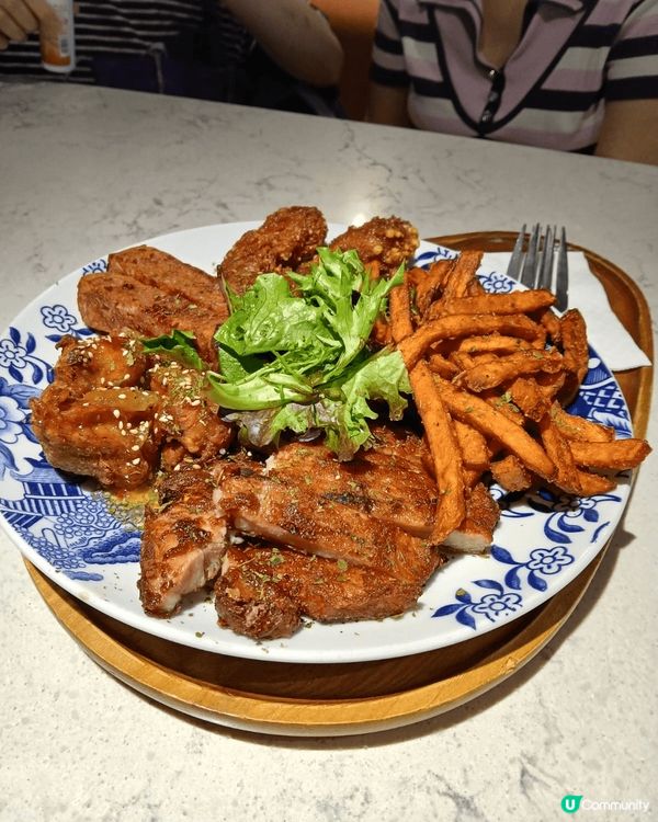 西九M+高級精緻中菜館。那裡的美景、美食和美妙的音響十分吸引...