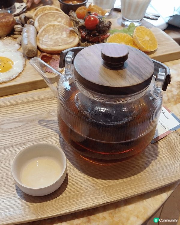 西九M+高級精緻中菜館。那裡的美景、美食和美妙的音響十分吸引...