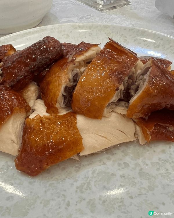 今次想介紹返屋村式嘅酒樓，君悅海鮮酒家，呢間酒樓係一間比較傳...