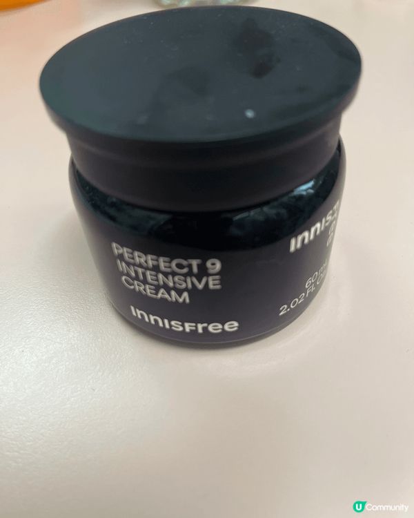 這些護膚品的確好用,美白爽膚棉,精華素和面霜都係推介之一