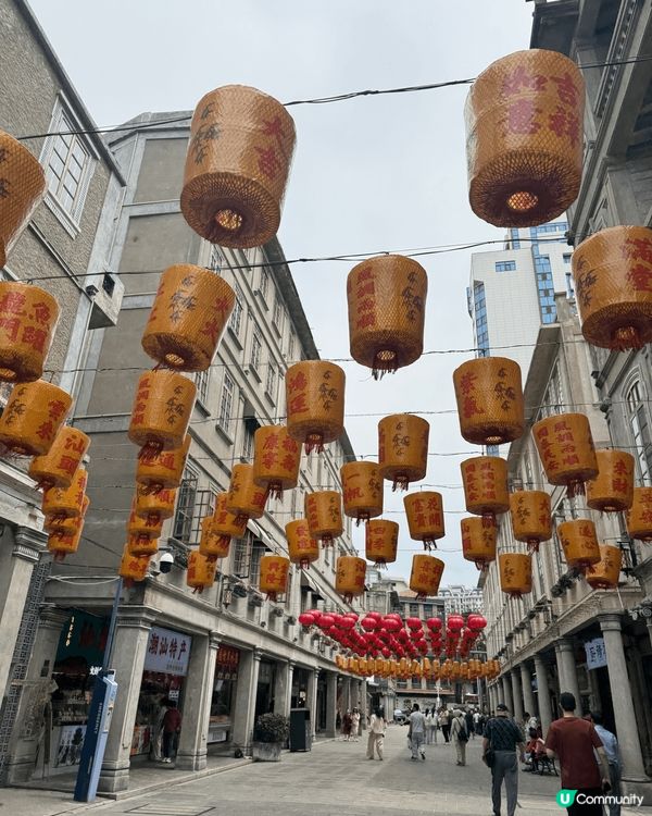 汕頭的街道好懷舊，有著100年前的景象，高鐵前往只需兩小時，...