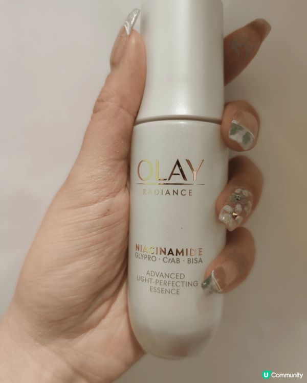 OLAY水光小白瓶。