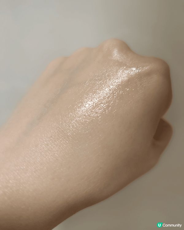 OLAY水光小白瓶。