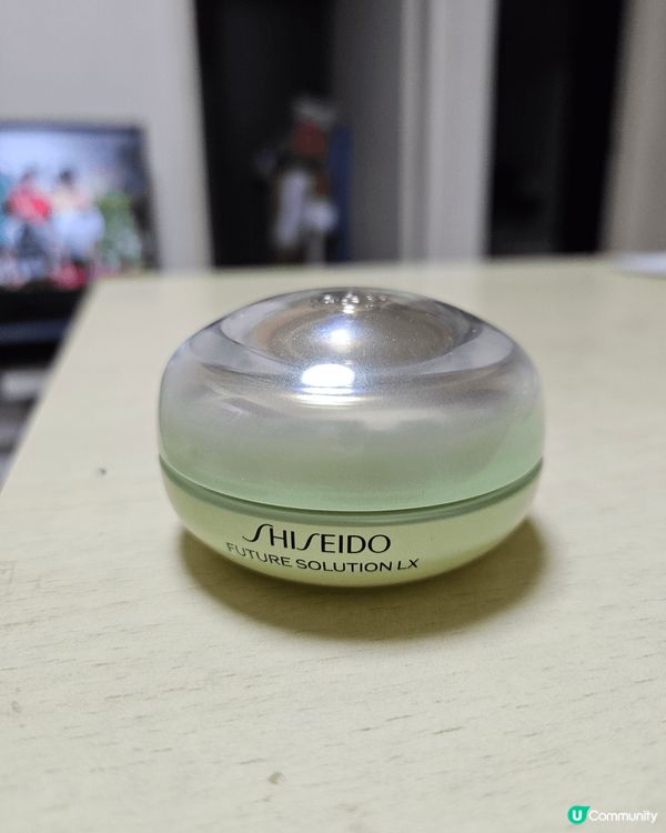 图片二款護膚品，早晚都用搽眼睛及面，皺紋都小好多，keep ...