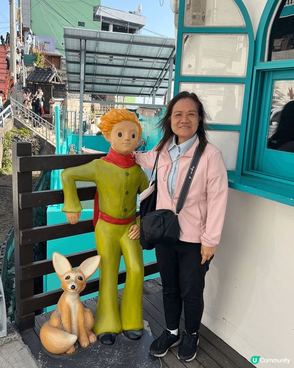 去咗韓國釜山嘅甘川文化村，嗰度啲風景好靚同埋有好多小王子，睇...