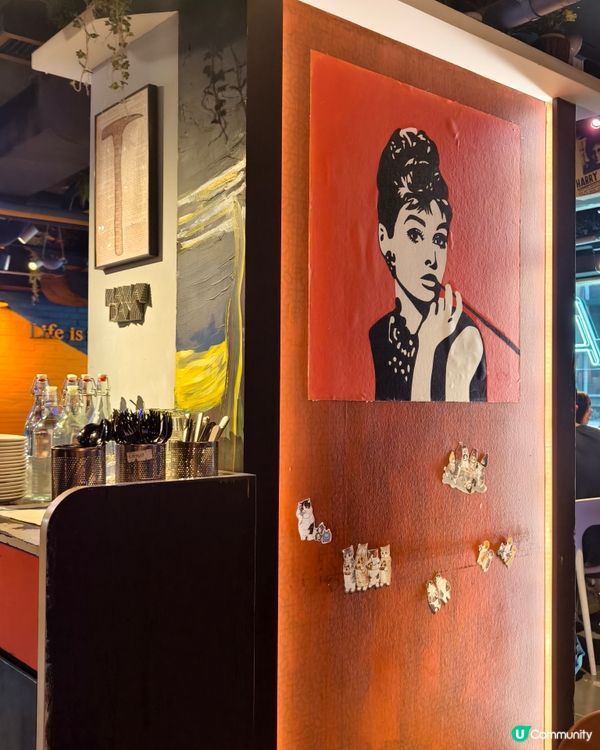 尖沙咀玩味十足餐廳