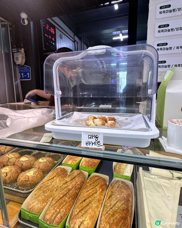 📍韓國江陵旅行中央市場「必食人氣蒜蓉包」🧄🍞