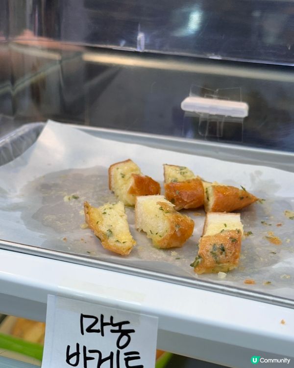 📍韓國江陵旅行中央市場「必食人氣蒜蓉包」🧄🍞