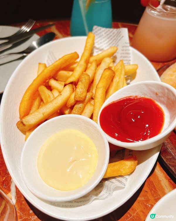 荃灣最美教堂式餐廳⛪️Parkside必吃泰奶燉蛋🍮打卡必去🤩