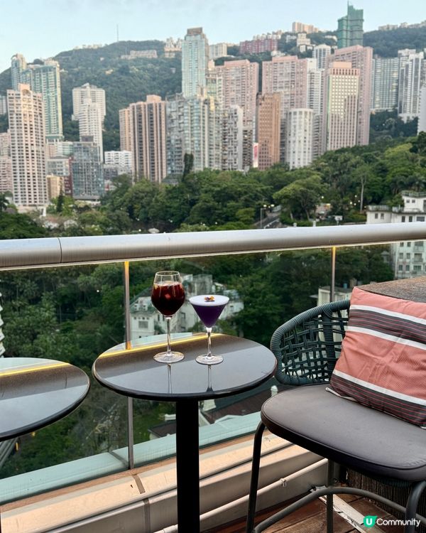 今次揀咗呢間餐廳🤤  
天台環境一流，食物選擇多到眼花撩亂！