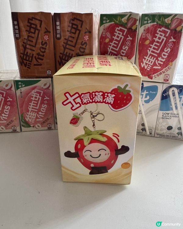 買維他奶送果味豆奶造型公仔😍🍑