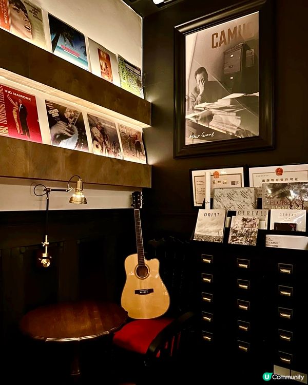 新文藝聖地·書店📚 +咖啡館☕️ +酒吧🍸三合一