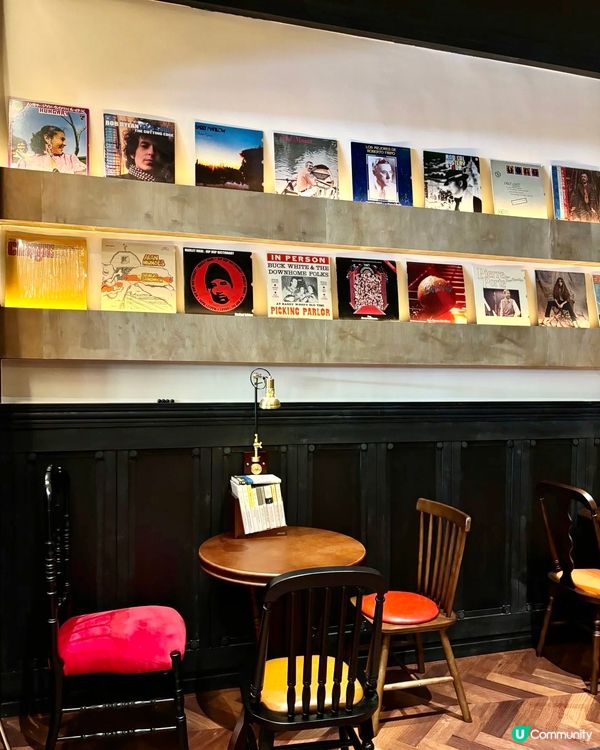 新文藝聖地·書店📚 +咖啡館☕️ +酒吧🍸三合一