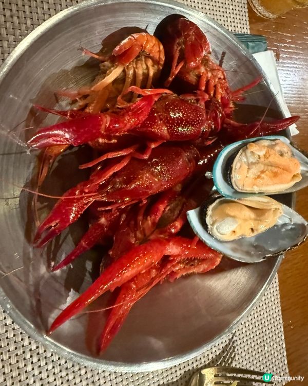 逸東自助餐買一送一